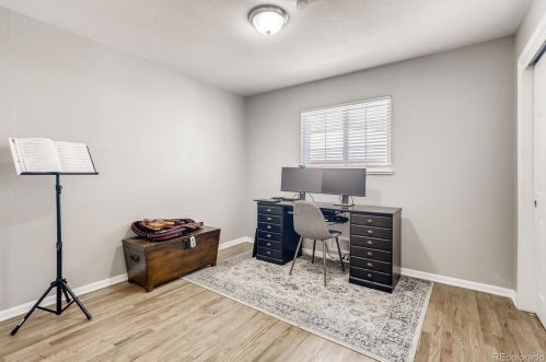 1652 Grape St, Denver CO 80220-1349 exterior