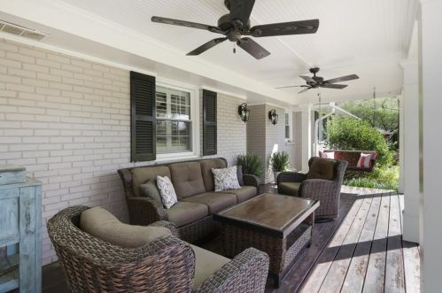 284 Elden Dr, Atlanta GA  30342-2030 exterior