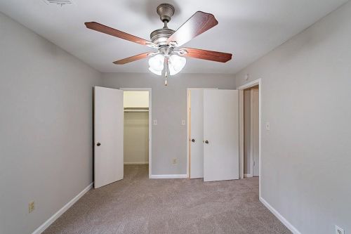 543 Braxton Bragg Ln, Conroe TX  77306 exterior