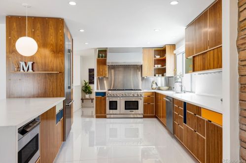 225 Clermont St, Denver CO  80246-1038 exterior