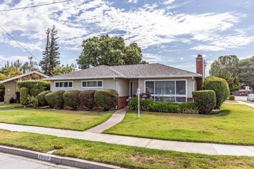 1498 Santa Inez Dr, San Jose, CA 95125-5226