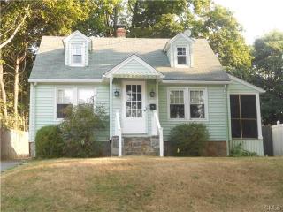 122 Soundview Ave, Fairfield, CT 06825-7435