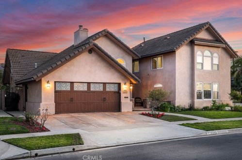 11392 Donovan Rd, Los Alamitos, CA 90720-2932
