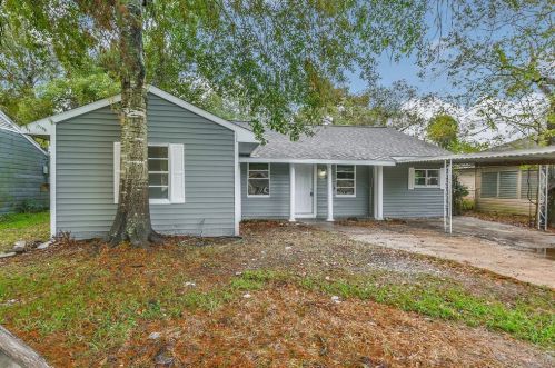 500 Farrer St, Angleton TX  77515-5028 exterior