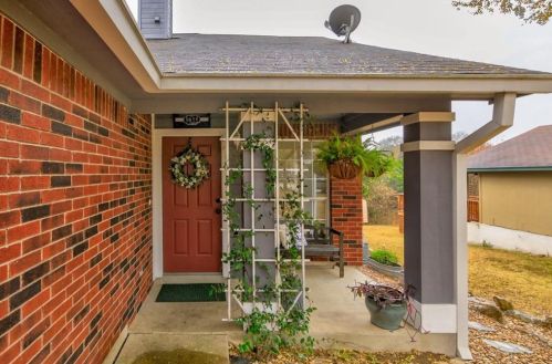 10622 Claywood Dr, Austin TX  78753-3507 exterior