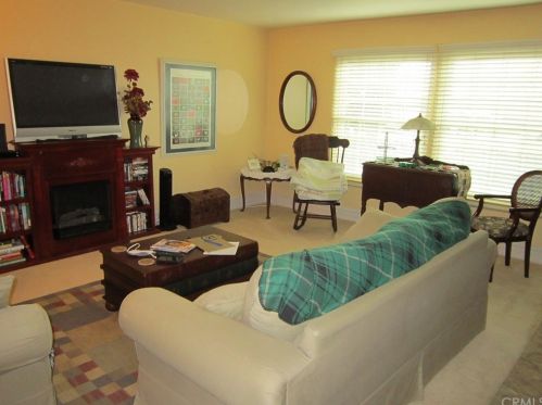 138 Carrie Ln, Redlands, CA 92373-6029