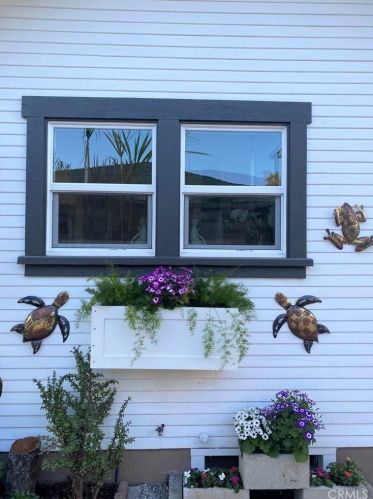 1020 Hickory St, Santa Ana CA  92701-6004 exterior