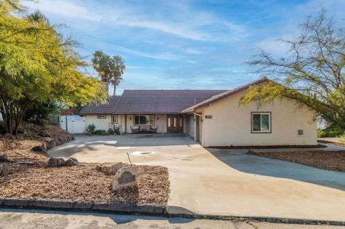 23605 Atex Ct, Ramona, CA 92065-4521