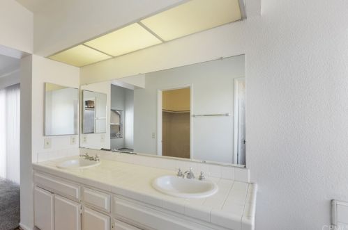 9155 Shaddock Cir, Riverside CA  92508-6454 exterior