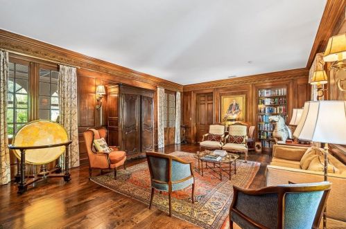 10 Habersham Way, Atlanta GA  30305-2800 exterior