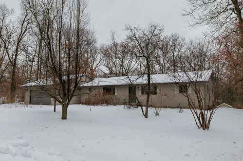 703 Missouri Dr, Nelson IL  61021-8903 exterior