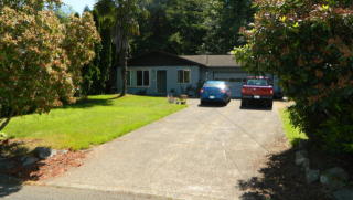 2051 Laurel St, Toledo, OR 97391-2149