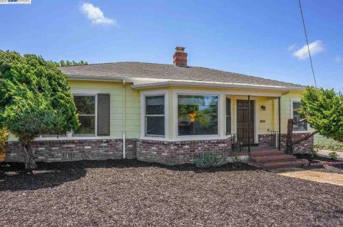 24563 2nd St, Hayward, CA 94541-6828