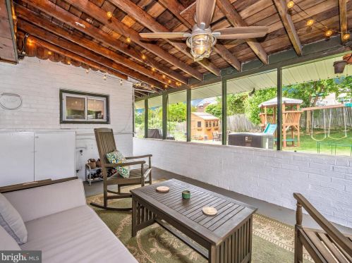 9814 Cottrell Ter, Silver Spring MD 20903-1928 exterior