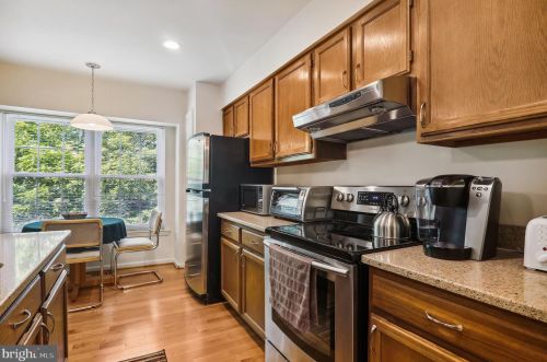 4 Casino Ct, Silver Spring, MD 20906-5908