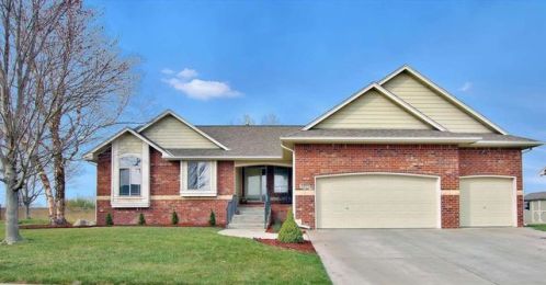 2224 Newberry St, Derby, KS 67037-2193