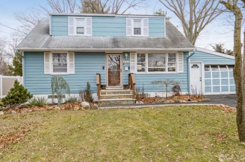 42 Hilliard Rd, Old Bridge, NJ 08857-1530