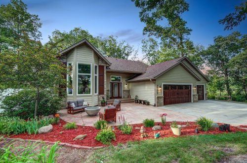 24372 Fawn Trl, Columbus, MN 55025