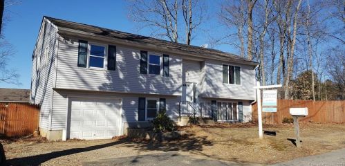 3 Whittier Rd, East Hampton, CT 06424-1531
