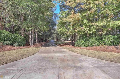 1040 Apalachee Trce, Bishop, GA 30621-1178