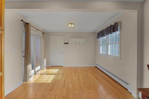 54 Saginaw St, Wapping CT  06074-2122 exterior