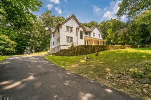 77 Pleasant Hill Rd, Dover NJ  07869-3568 exterior