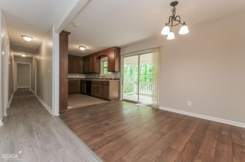 2848 Woodfield Dr, Rex GA  30273-2004 exterior