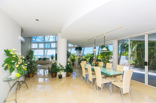 1205 Ikena Cir, Honolulu HI  96821-2561 exterior