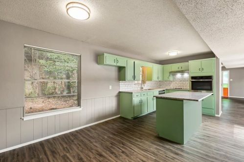 4717 Wheelock Dr, Fort Worth, TX 76133-5113