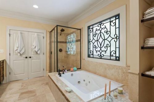 1130 Hancock Dr, Atlanta GA  30306-2514 exterior