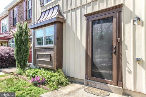 5408 Pond Rd, Harrisburg, PA 17111-3733