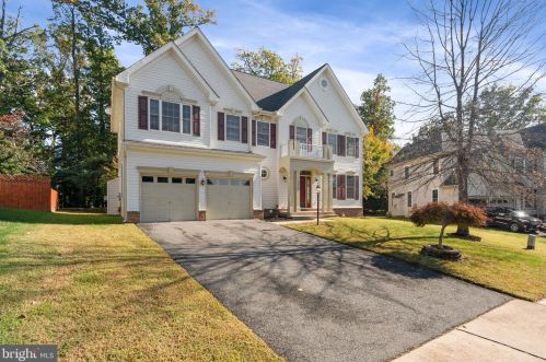 3313 Lady Catherine Cir, Triangle VA  22172-2331 exterior