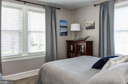 537 Grv St, Haddonfield NJ 08033-1220 exterior