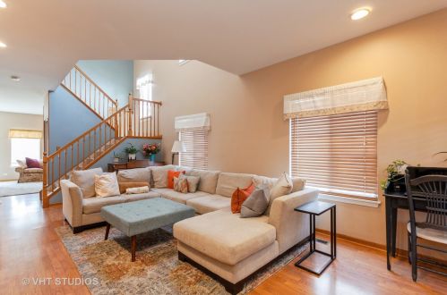 2587 Eldorado Ln, Naperville IL  60564-8408 exterior