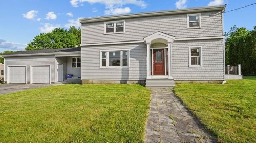 35 Dion Ave, Tiverton, RI 02878-2708
