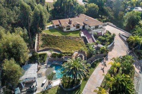 230 Country Hill Rd, Anaheim CA  92808-1352 exterior