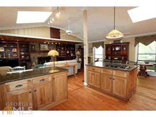 5430 Pine Forest Rd, Gainesville GA  30504-5112 exterior