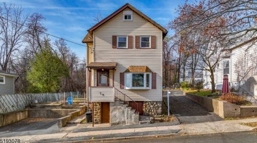 76 Passaic Ave, Paterson NJ  07506-1406 exterior