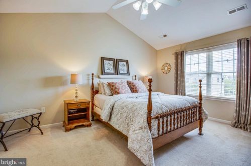 3102 Terra Springs Dr, Fredericksburg, VA 22408-8005