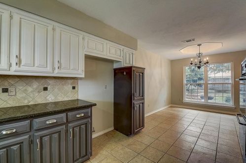 2211 San Simeon, Carrollton TX 75006-2828 exterior