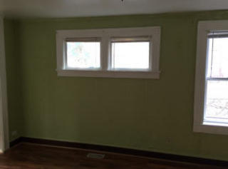 357 Spring St, Joliet, IL 60435-1001