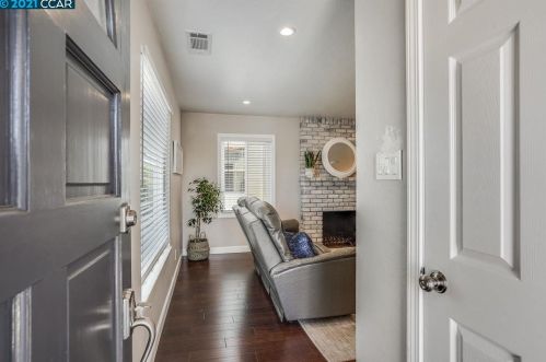 2277 Vestal Ave, Hayward, CA 94546-6350