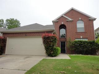 4526 Parkview Ln, Fort Worth TX  76137-5454 exterior