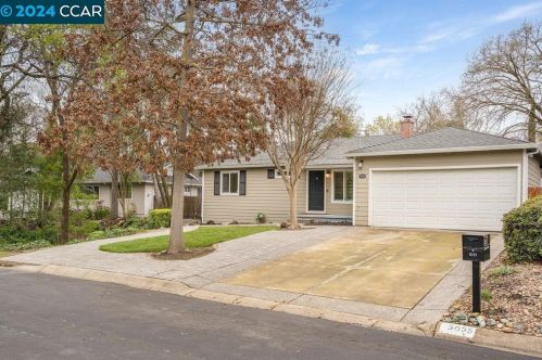 3035 Vessing Rd, Concord CA  94523-4516 exterior