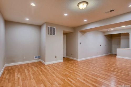 5028 Addison Way, Aurora CO 80016-5390 exterior