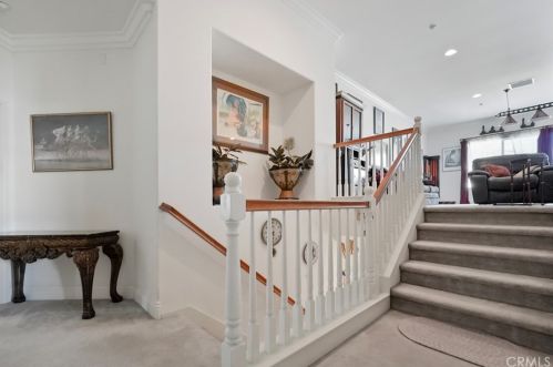 11364 Pondhurst Way, Riverside CA  92505-3471 exterior