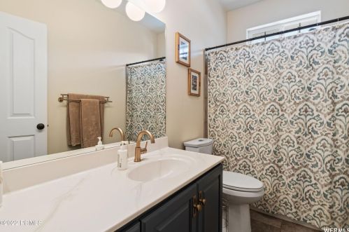 7994 Springshire Dr, Park City UT 84098-5396 exterior