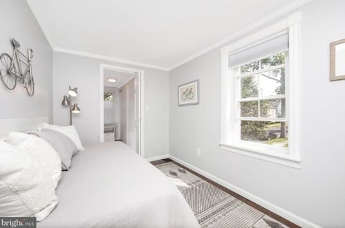 124 Fowler Ave, Haddonfield NJ  08033-1337 exterior