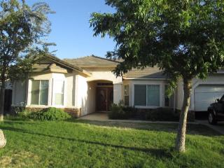 2529 Northhill St, Conejo, CA 93662-4298