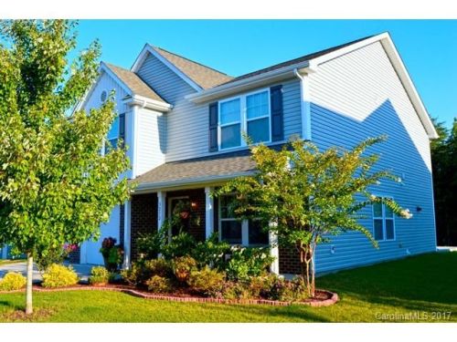 3252 Saddlebrook Dr, Midland, NC 28107-7823